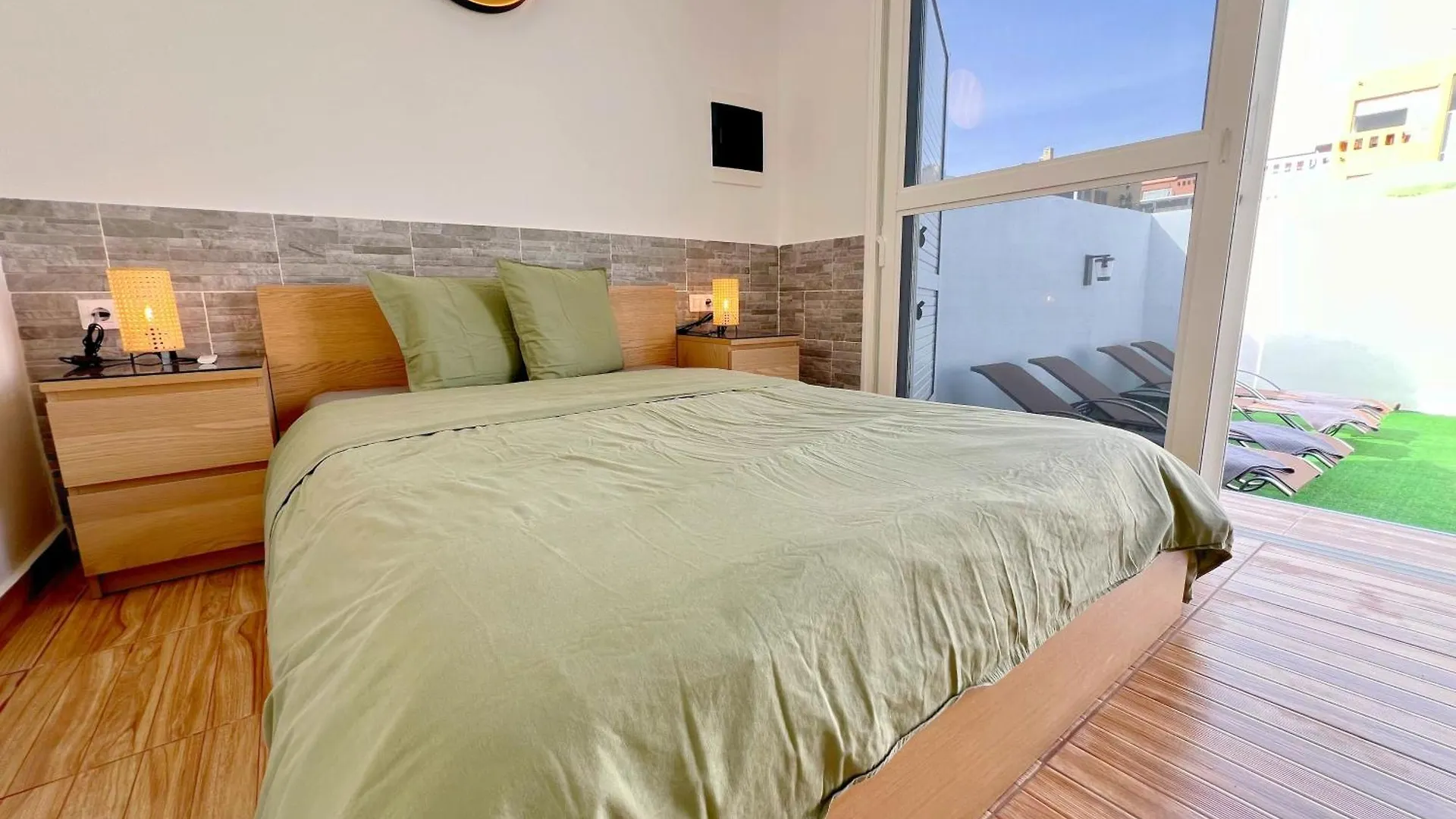 Апартаменты Bungalow Mit Meerblick Und Gemeinschaftspool Калета-де-Фусте